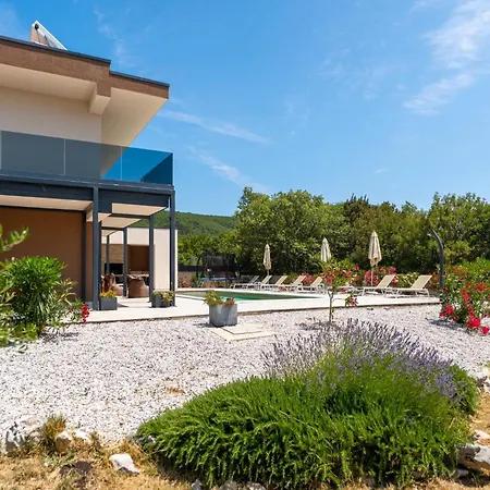 Villa Quinta By Briskva *