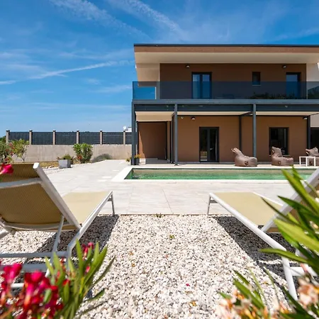 Willa Quinta By Briskva *