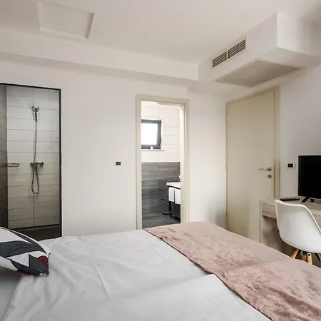 Quinta By Briskva Ubasico